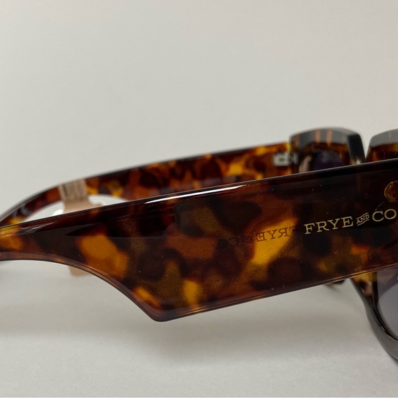 Frye & Co Oversized Square Dark Gradient Lens Sunglasses Tortoise Brown - Picture 8 of 8